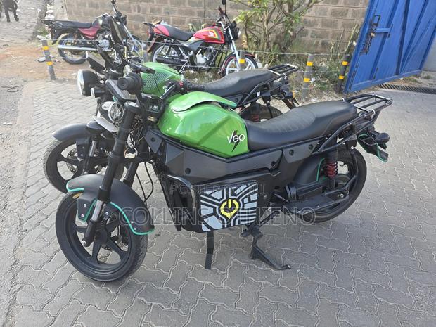 Motorcycle 2025 Green - thumbnail 2