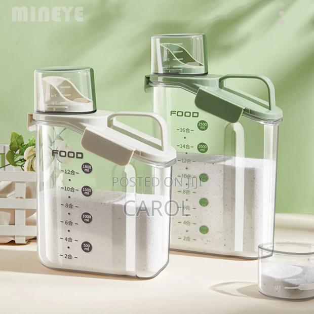Storage Containers With Measuring Cup