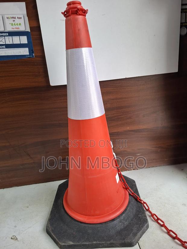 Safety Cone - thumbnail 2