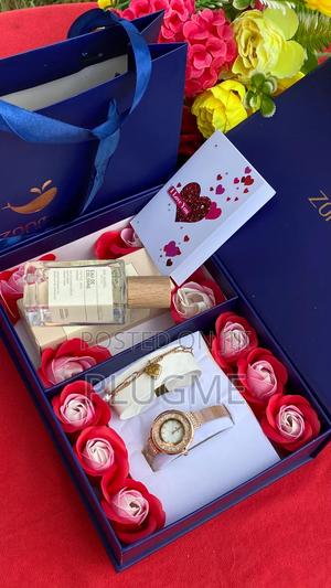 Trending Valentines Ladies Gift Set - main view