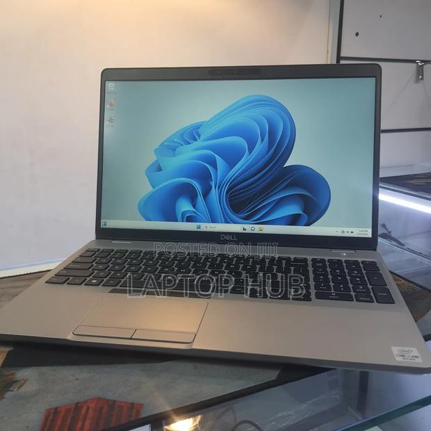 Laptop Dell Precision 3550 16GB Intel Core I7 SSD 512GB - thumbnail 2