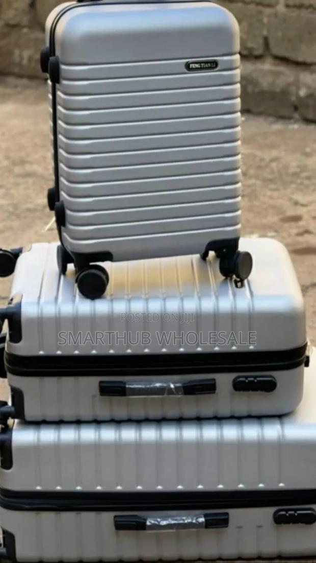 3 in 1 Luxurious Fibre Suitcase - thumbnail 3