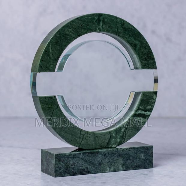Un862Crystal Award, Awards - thumbnail 4