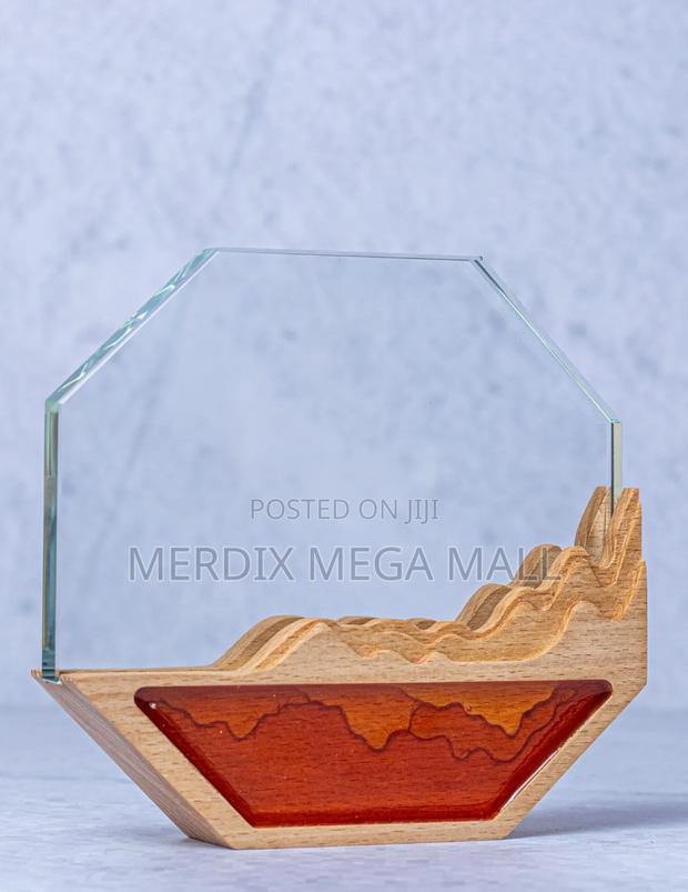 Cr013 Crystal Award, Awards - main view