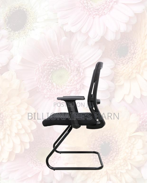 Barn Origin Visitor Chair for Office|Workday Comfort, Desk-Fit Comfort