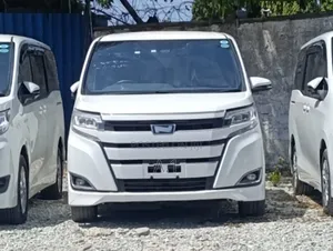 Toyota Noah 2.0 FWD (8 Seater) 2018 White