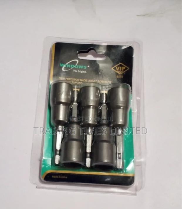 13 Mm Nut Socket With Magnet - main view