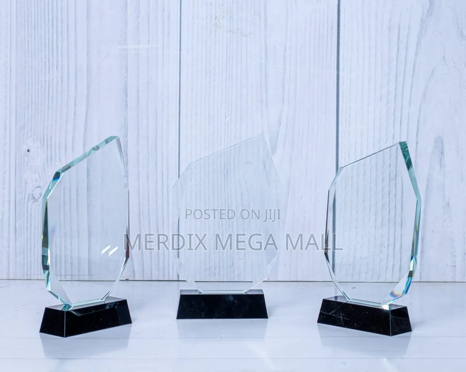Cr021 Crystal Award, Awards