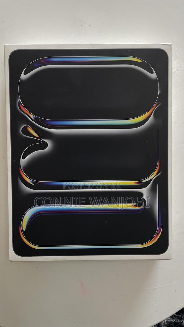 Apple iPad Pro 2 TB Gray - main view