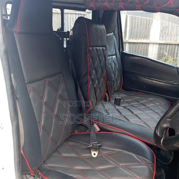 Toyota HiAce 2006 White - thumbnail 7