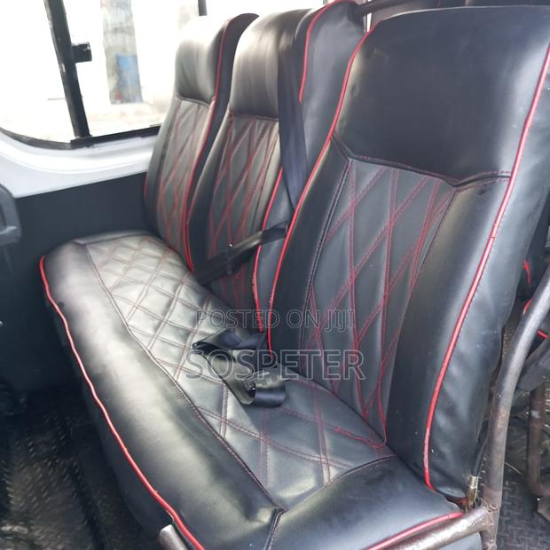 Toyota HiAce 2006 White - thumbnail 12