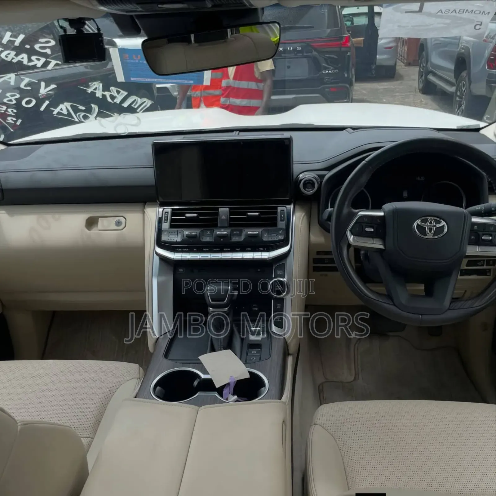 Toyota Land Cruiser LC300 2024 White