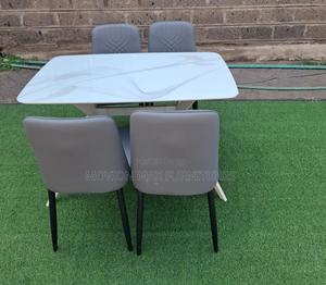 Comfort Dinning Table - thumbnail 2