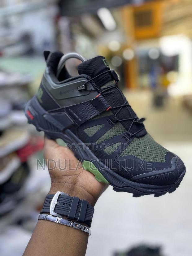 Salomon Low Cut Boots - thumbnail 2