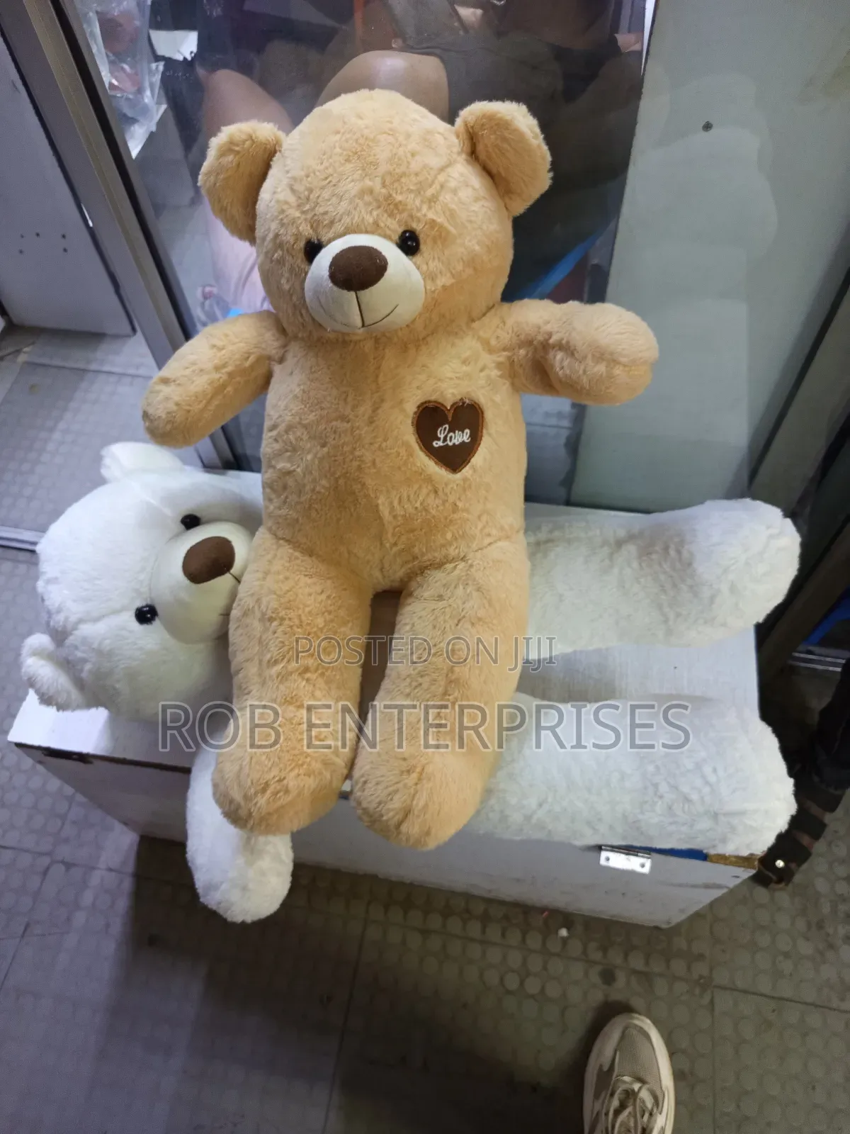 Giant Teddy Bears