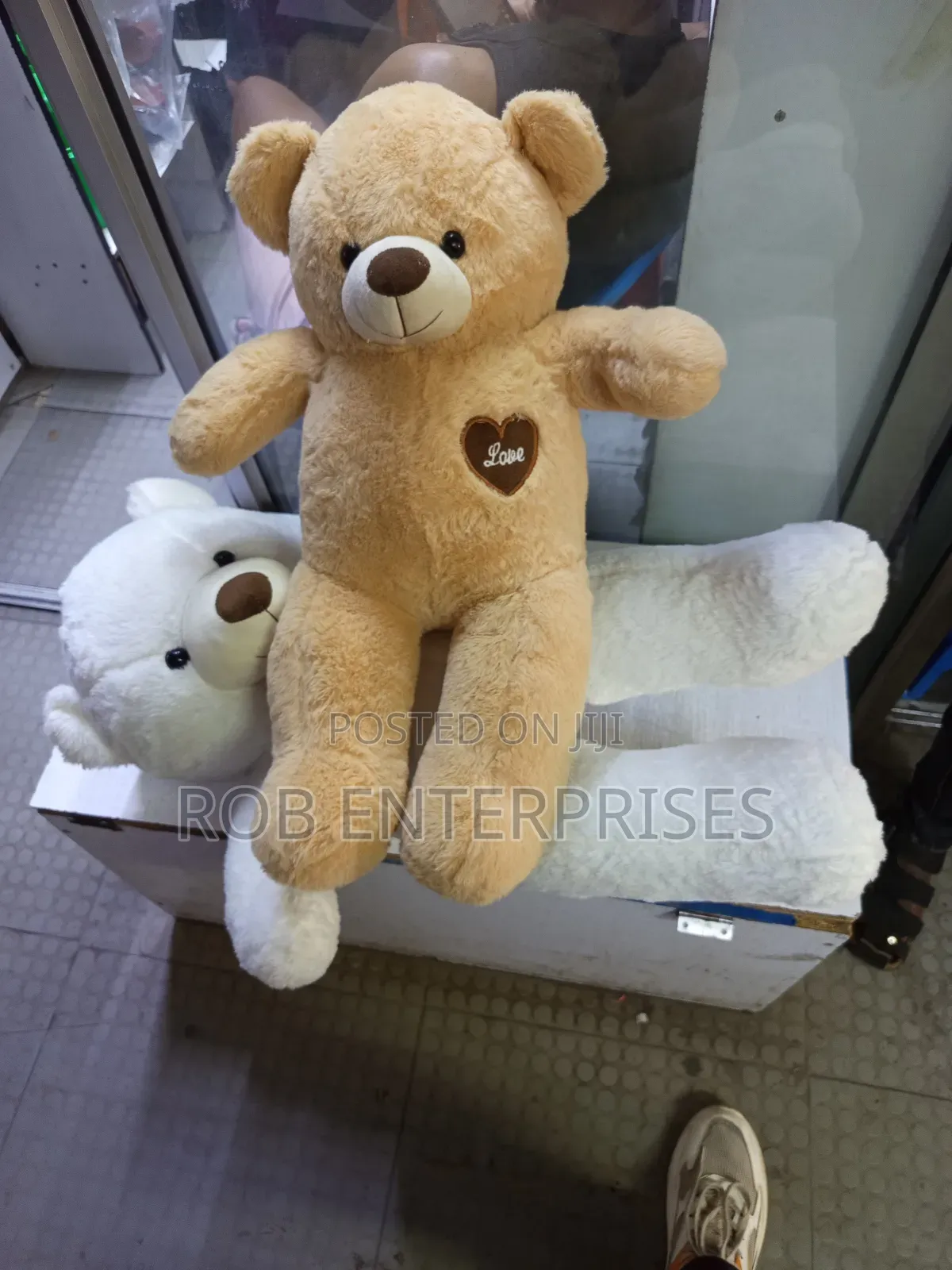 Giant Teddy Bears
