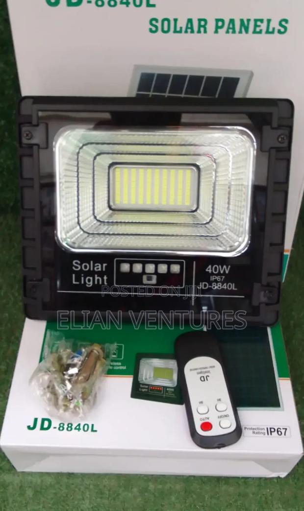 Top Quality 40 Watts Solar Floodlight