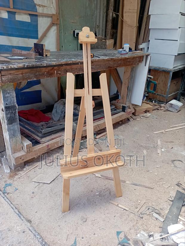 Easel Stand 1.2 MTRS - thumbnail 4