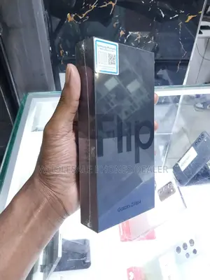 Samsung Galaxy Z Flip4 256 GB Black