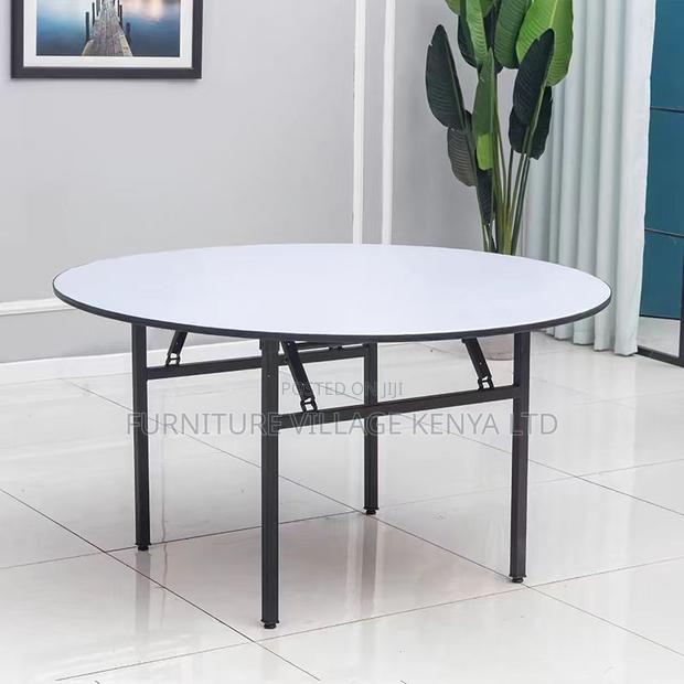 Office Table: Folding Round Plastic Banquet Table - thumbnail 3