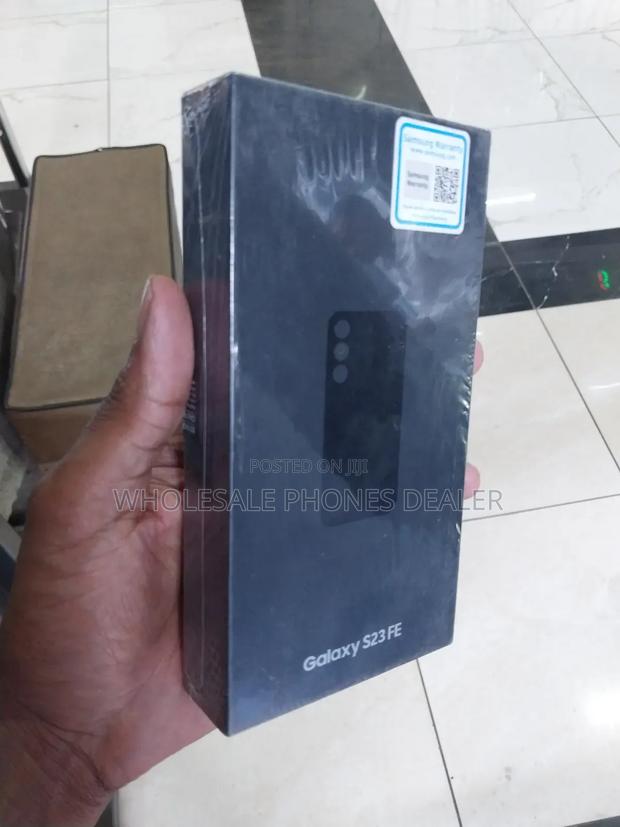 Samsung Galaxy S23 FE 128 GB Black - thumbnail 2