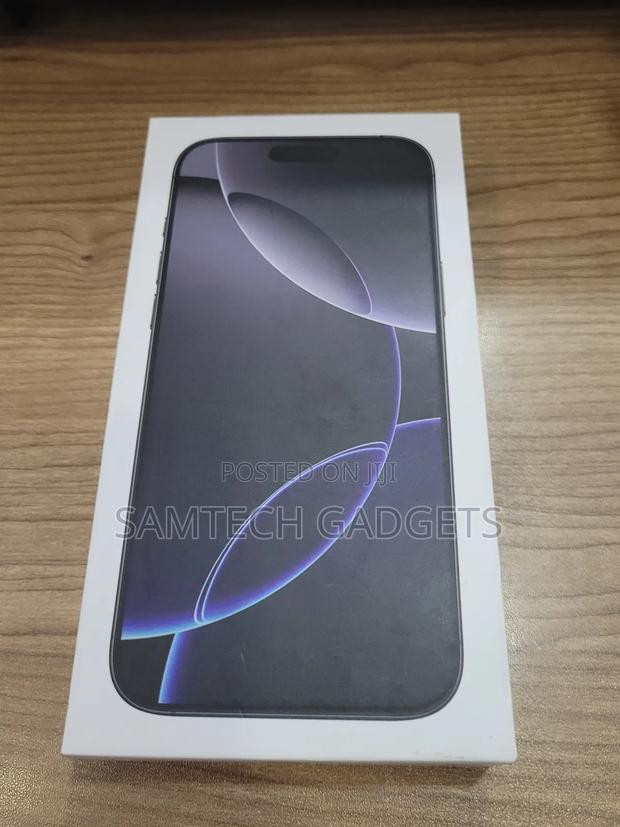 New Apple iPhone 16 Pro Max 256 GB Black - main view