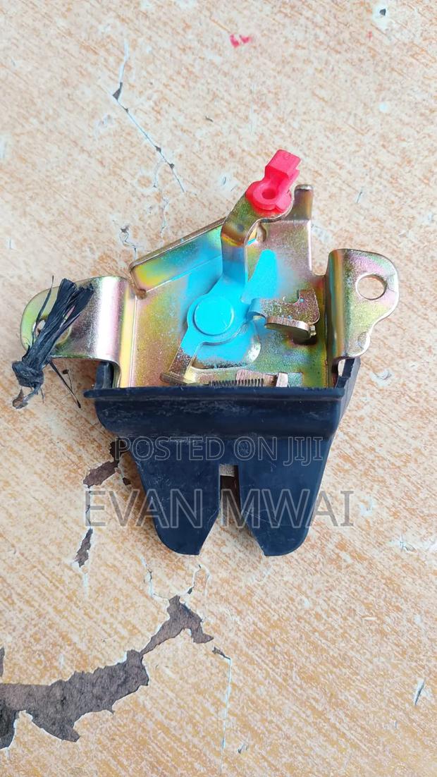 Boot Rock Toyota 110 Available - thumbnail 2