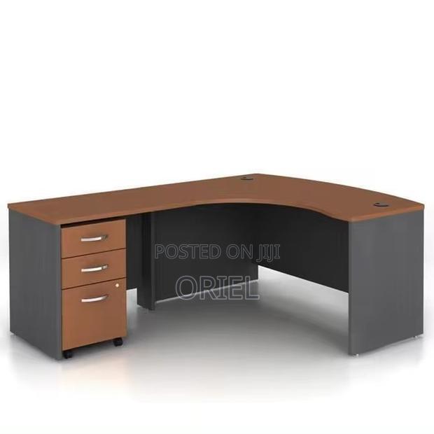 Office Tables;Contemporary 4.5ft Executive L-Shaped Desk - thumbnail 2