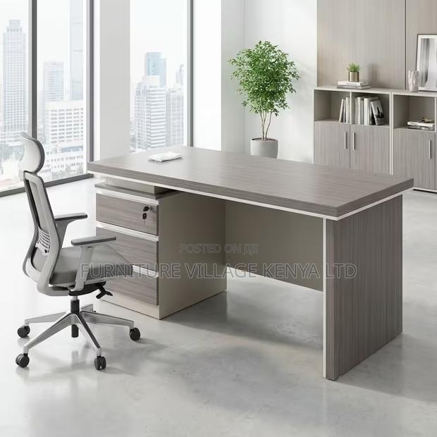 Office Desk; 1400mm Modern Executive Office Desk - thumbnail 4