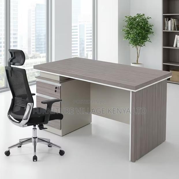 Office Desk; 1400mm Modern Executive Office Desk - thumbnail 5