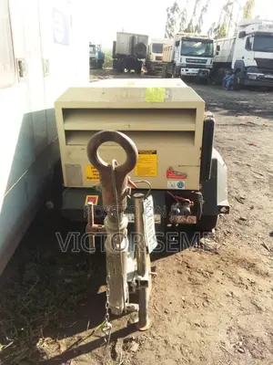 7 Bar Mobile Compressor for Hire