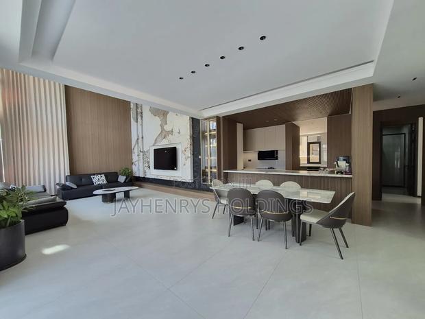 5bdrm House in Lavington for sale - thumbnail 3