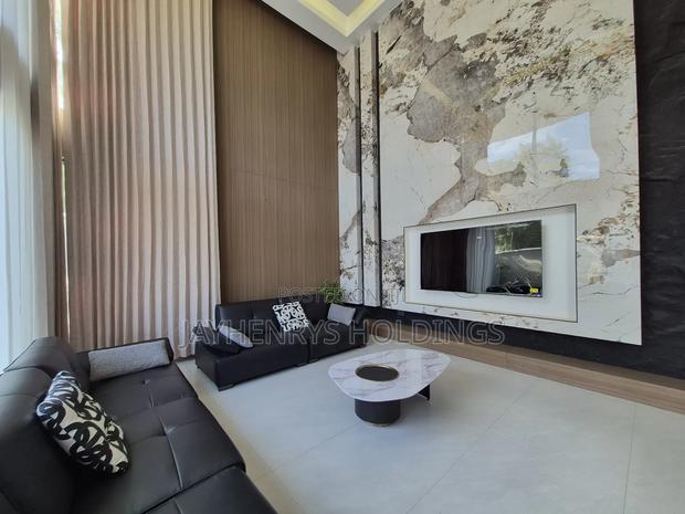 5bdrm House in Lavington for sale - thumbnail 4