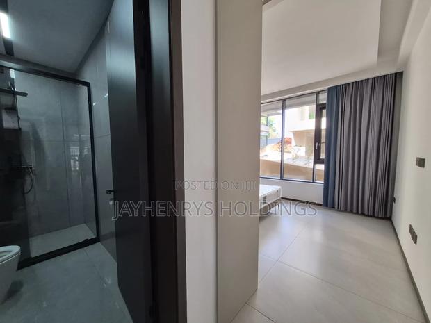 5bdrm House in Lavington for sale - thumbnail 7