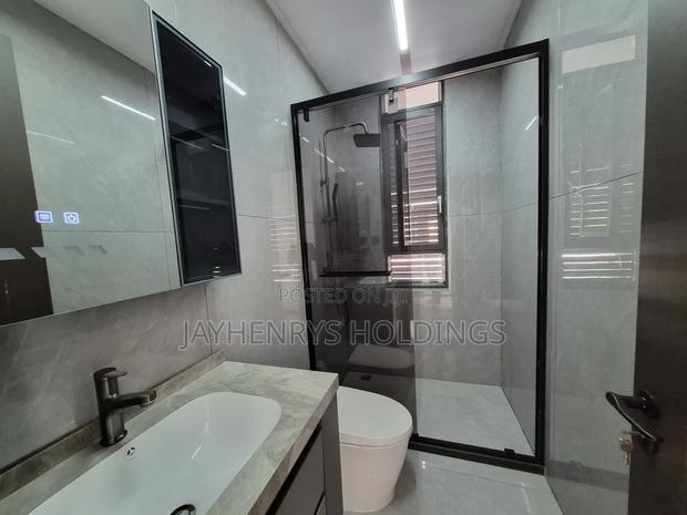 5bdrm House in Lavington for sale - thumbnail 13