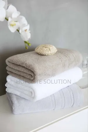100% Pure Cotton Luxury ,Size 90*150 Cm Bath Towel
Colors. White