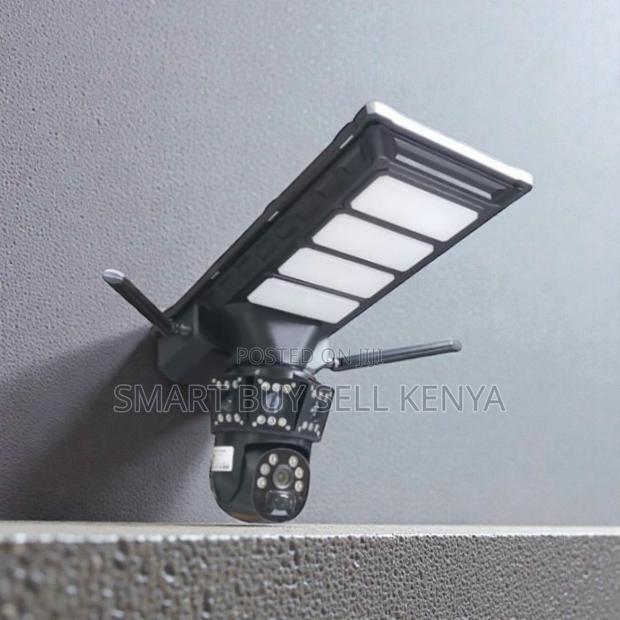 Motion Detection Support 4g PTZ Dual Lens Camera Solar Street Light