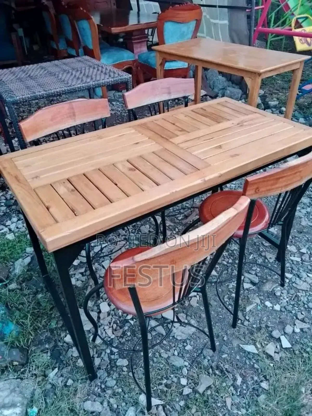 Cafeteria Table