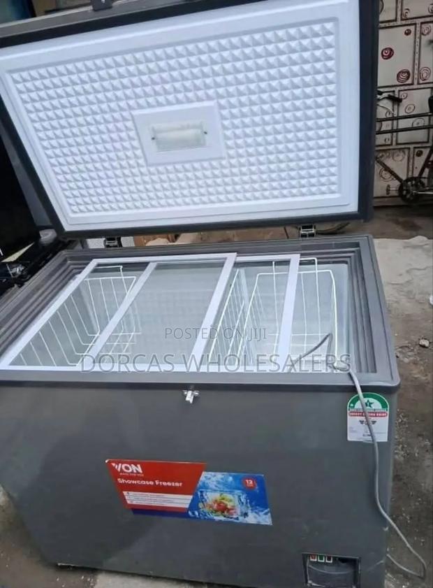 Energy Saving Von 250 Litres Chest Freezer - main view