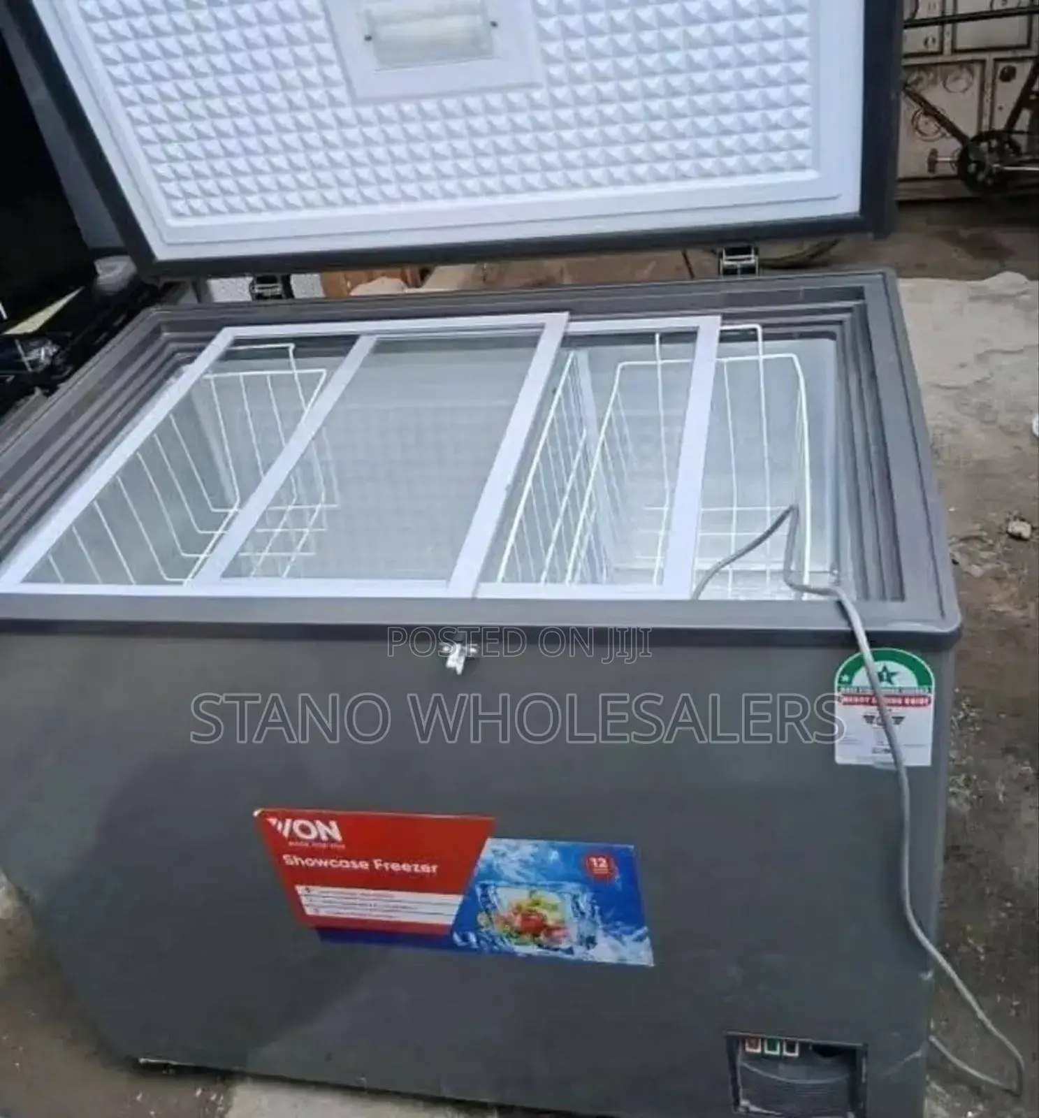 Restocked Von 250 Litres Chest Freezer Vfl21
