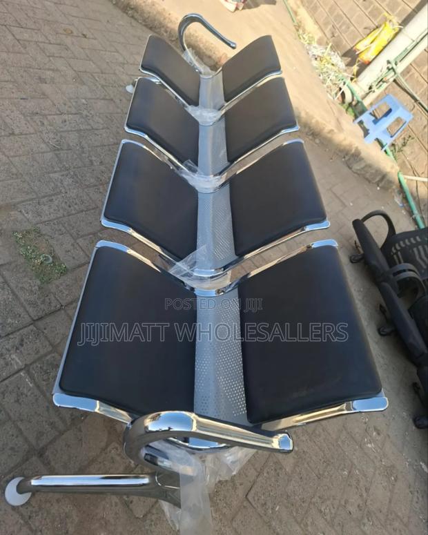 4 Seater Waiting Bench