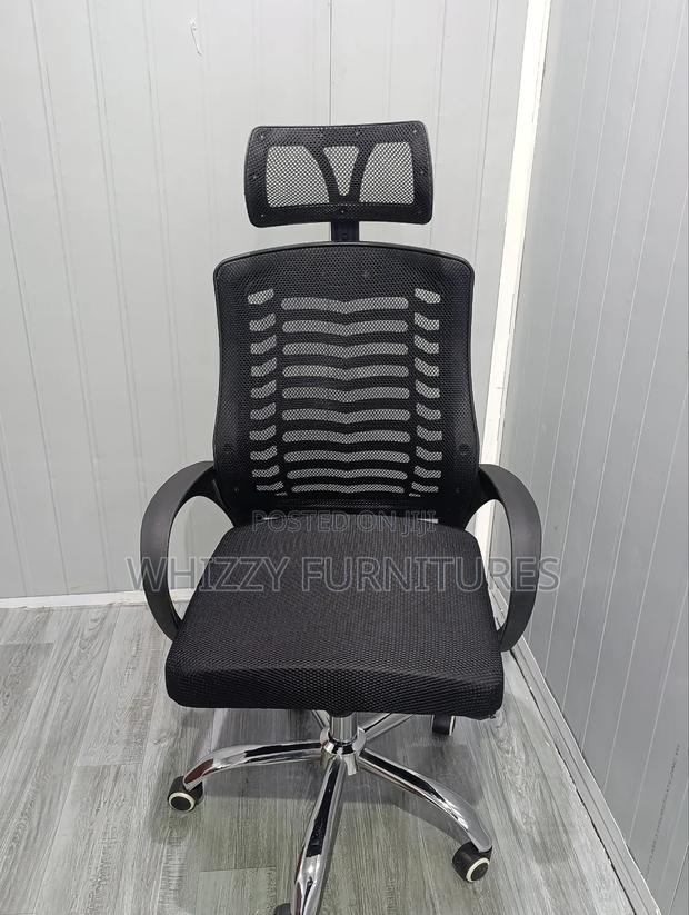 Mesh Office Chair With Headrest (Adjastable Comfortable)