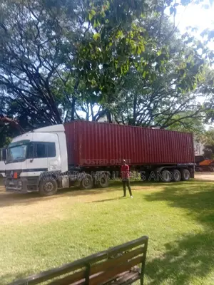 Transit Trailers for Within and Across the Borders Delivery