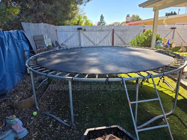 Big Leaps Trampoline Magic. - thumbnail 2