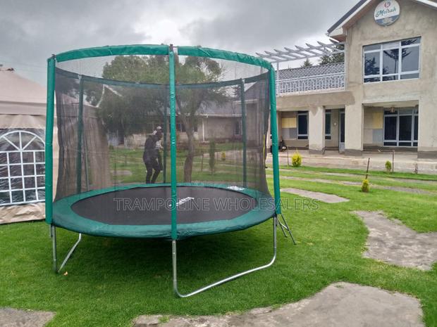 Bounce High on Trampoline! - main view