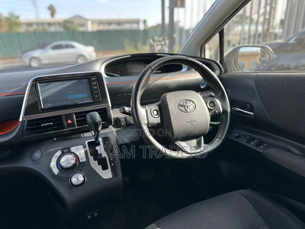 Toyota Sienta 2020 White