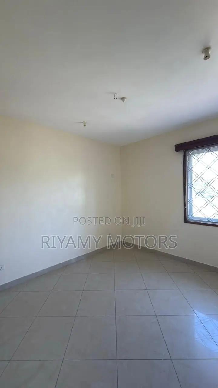 3bdrm Apartment in Rainbow Estate, Nyali Mkomani for sale