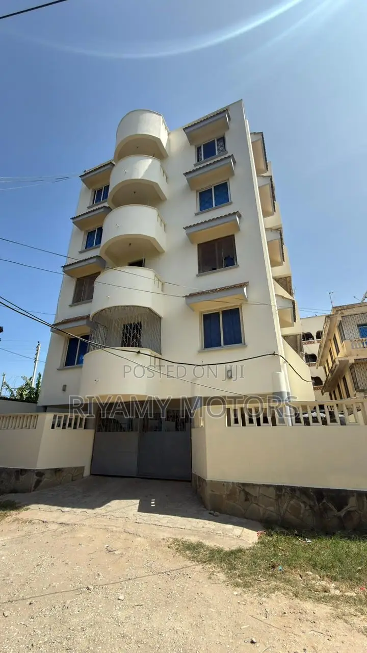 3bdrm Apartment in Rainbow Estate, Nyali Mkomani for sale