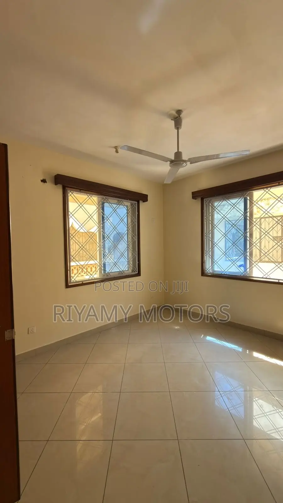 3bdrm Apartment in Rainbow Estate, Nyali Mkomani for sale