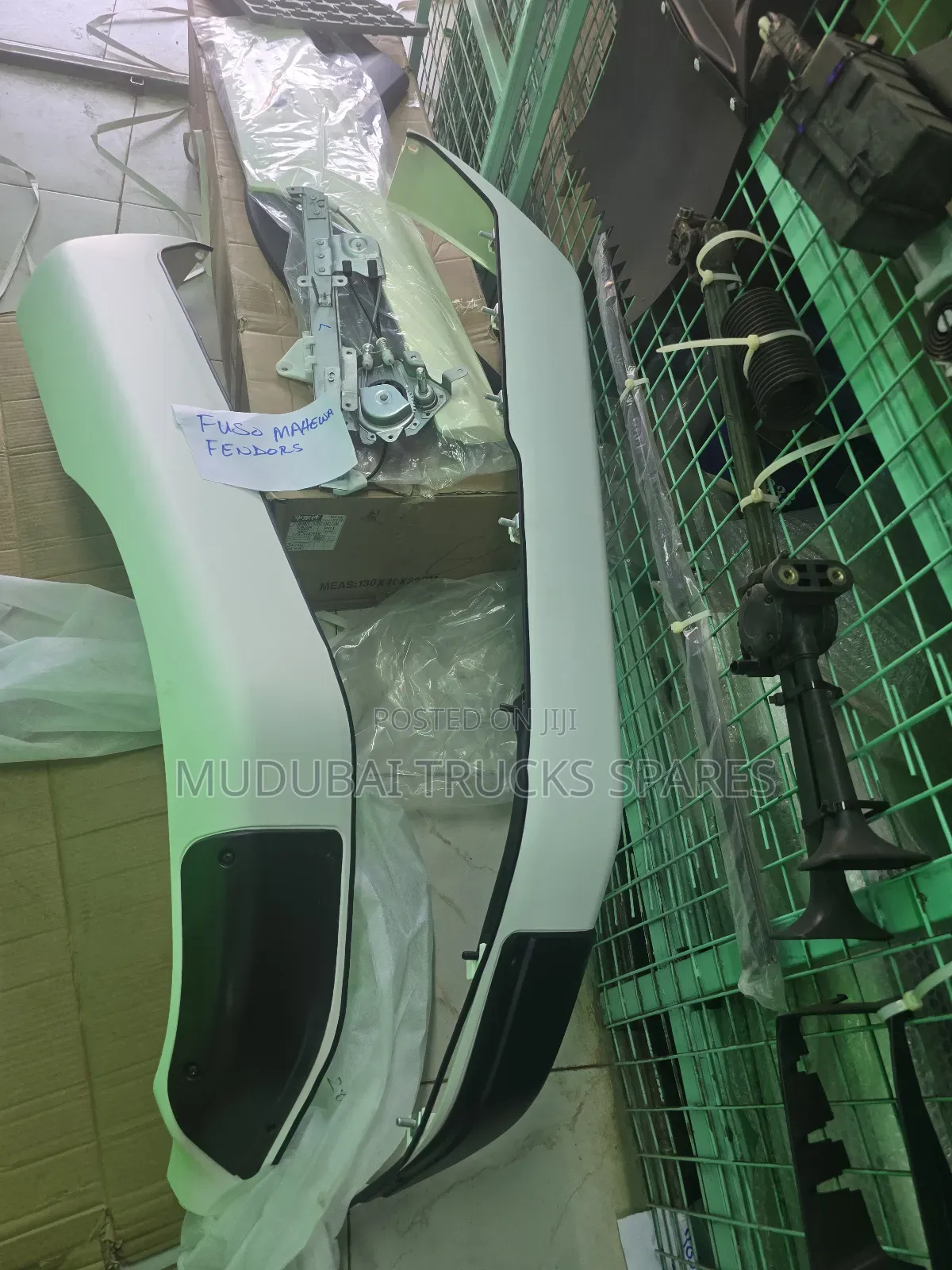 Mitsubishi Fuso Mahewa Door Fendor